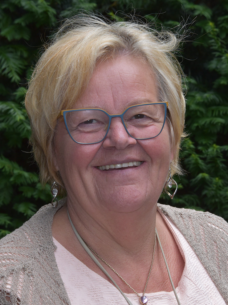 Linda Herthogs Linda Herthogs